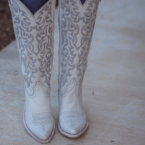 Liberty Black Allie Nite Life White/Beige Cowgirl Boots - Picture 2 of 10